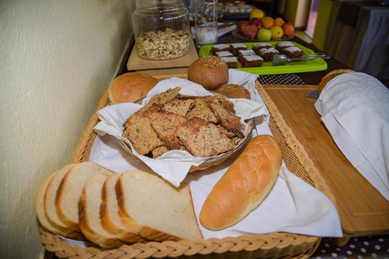 Bellavista Bed And Breakfast パグ エクステリア 写真