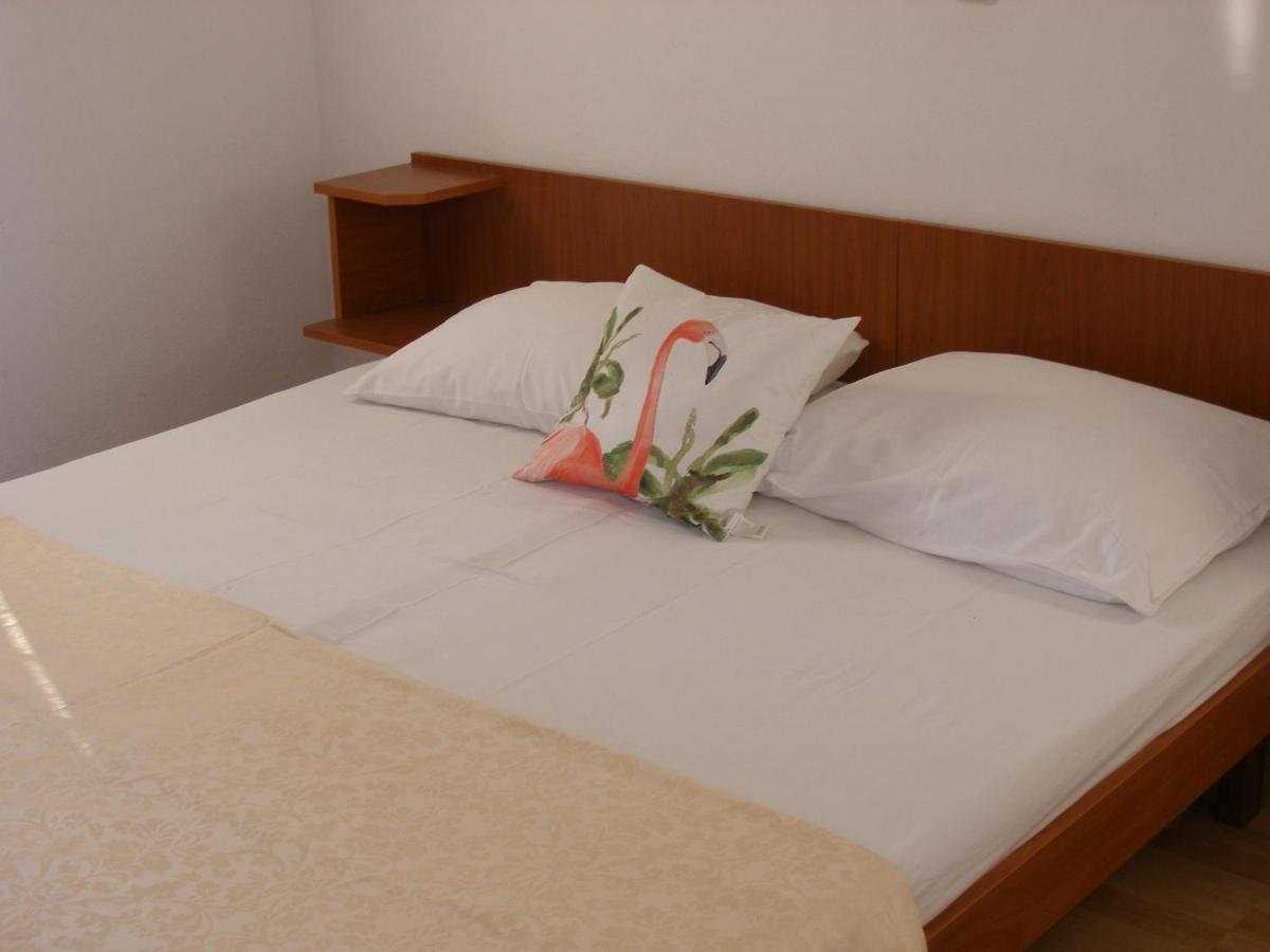 Bellavista Bed And Breakfast パグ エクステリア 写真