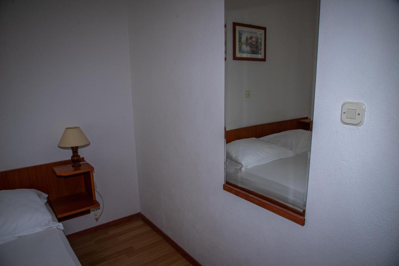 Bellavista Bed And Breakfast パグ エクステリア 写真