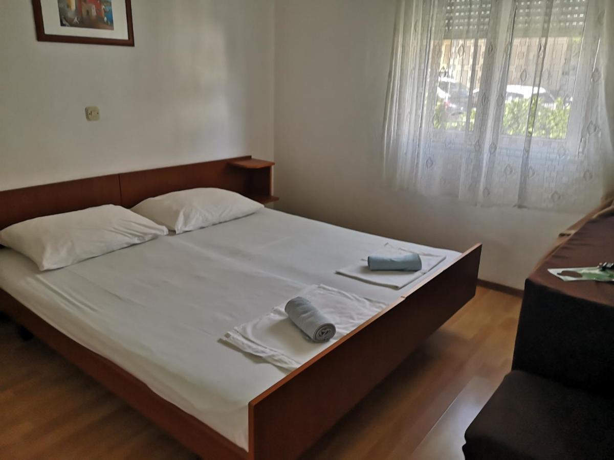 Bellavista Bed And Breakfast パグ エクステリア 写真
